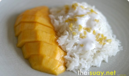 khaaw-neow-ma-muang1