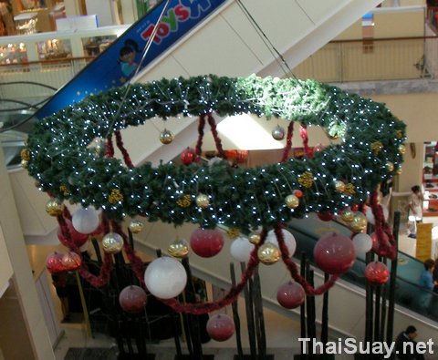 Новый Год к нам мчится!